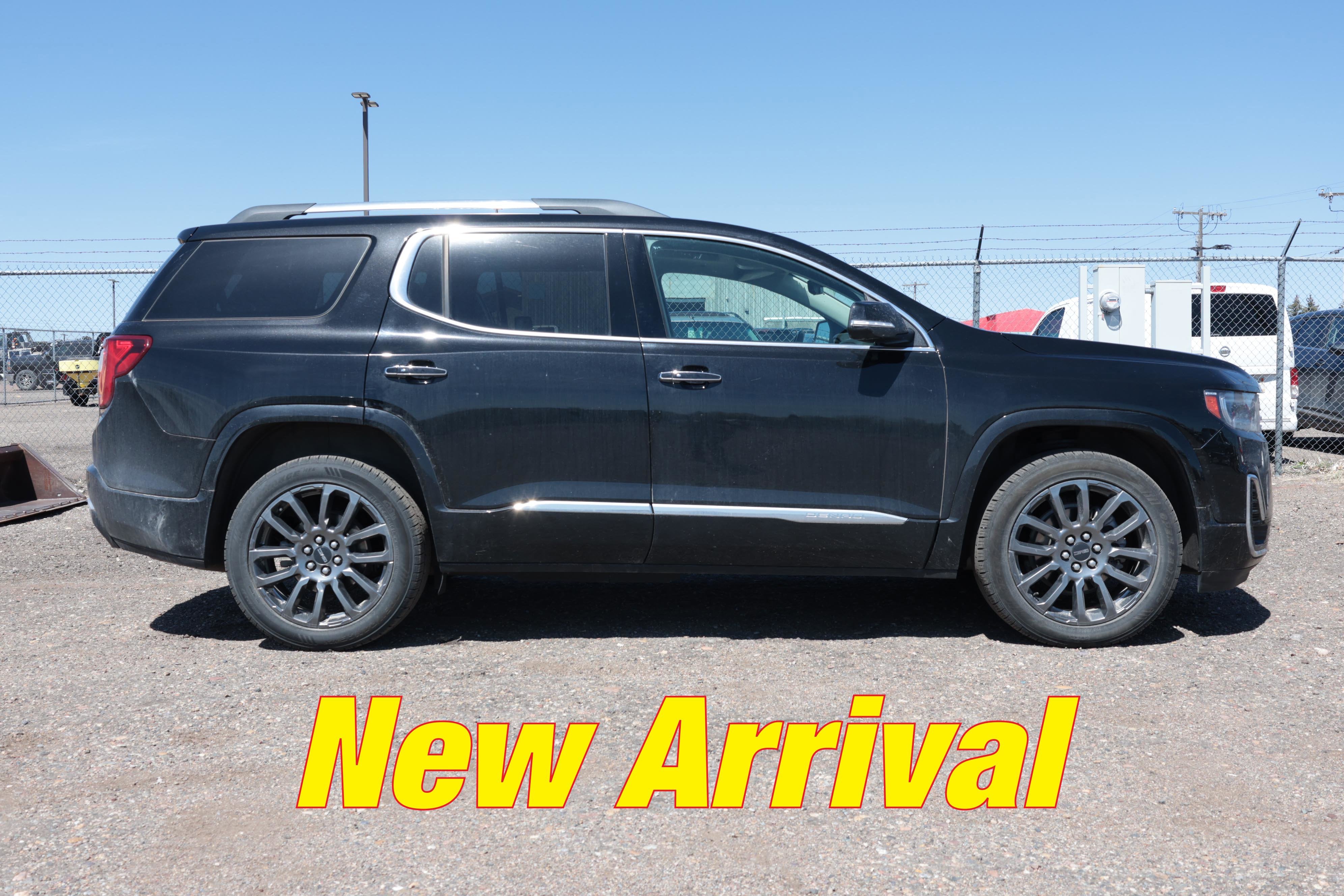2023 GMC Acadia Denali