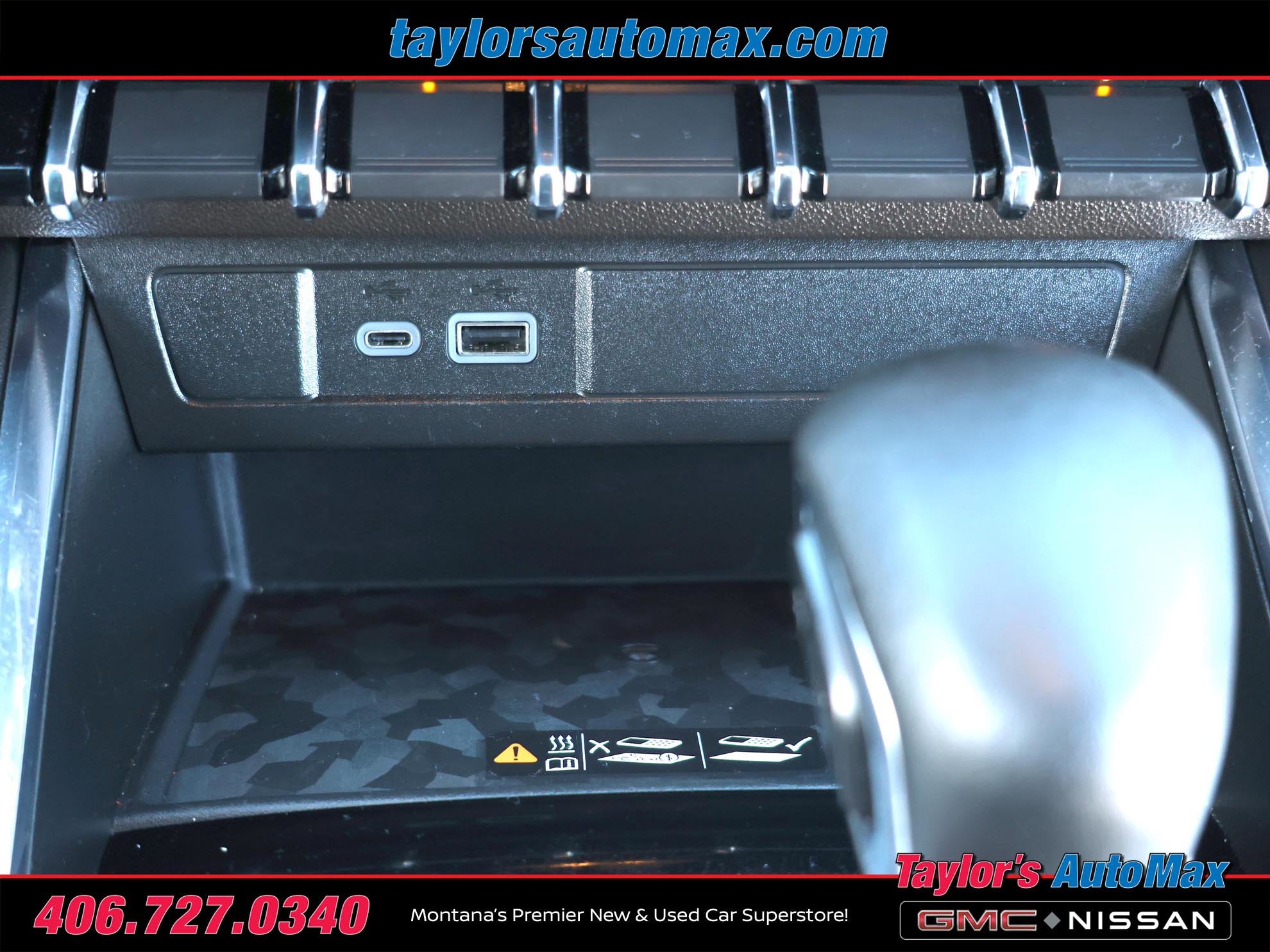 2023 GMC Canyon 4WD AT4