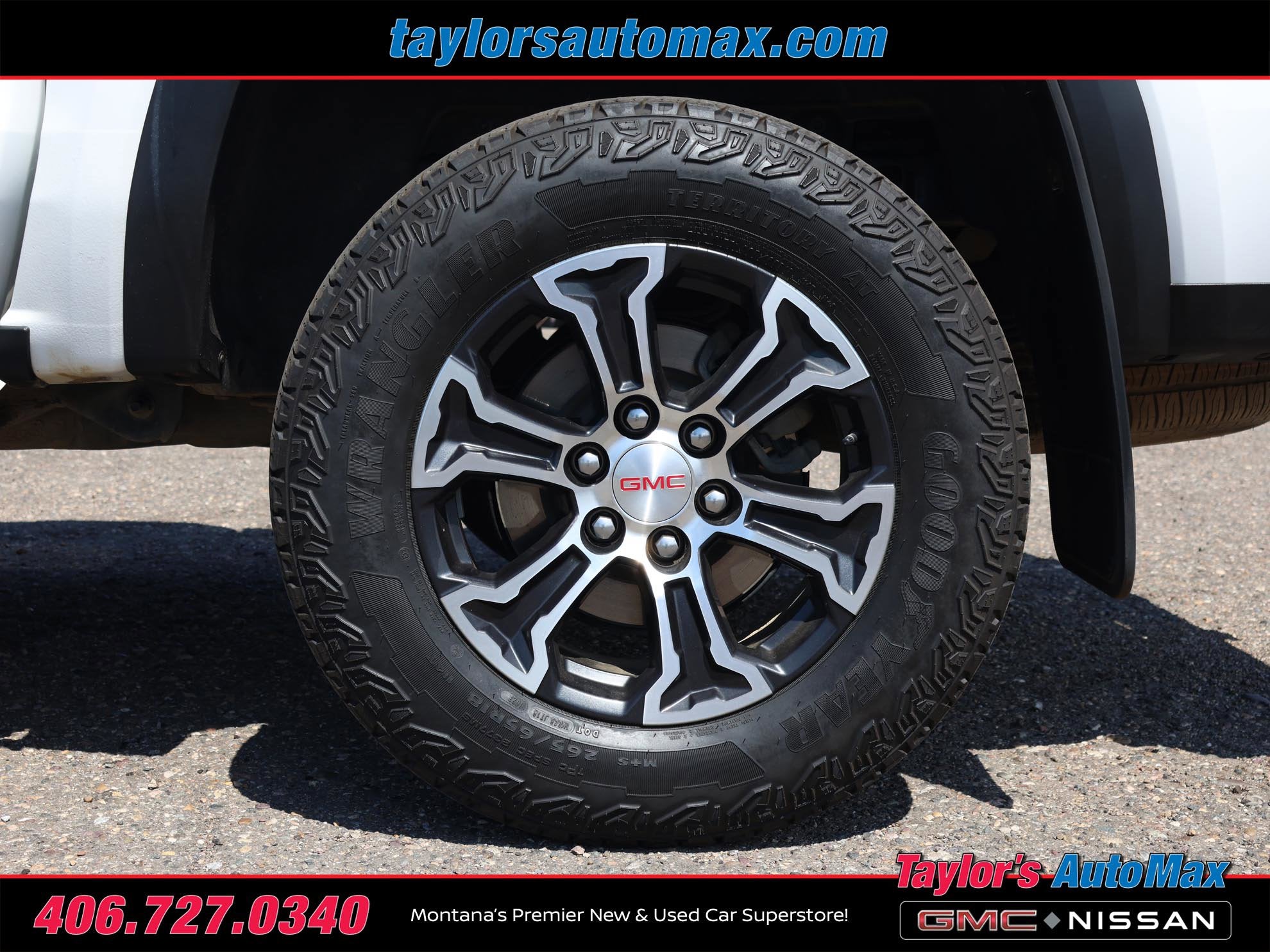 2023 GMC Canyon 4WD AT4