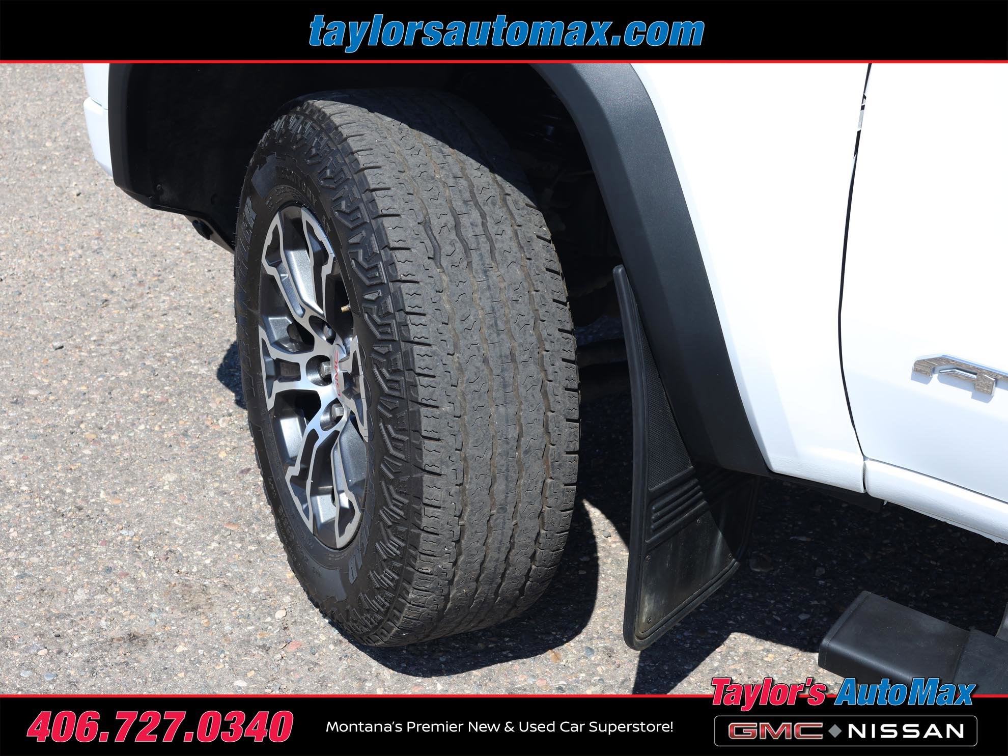 2023 GMC Canyon 4WD AT4