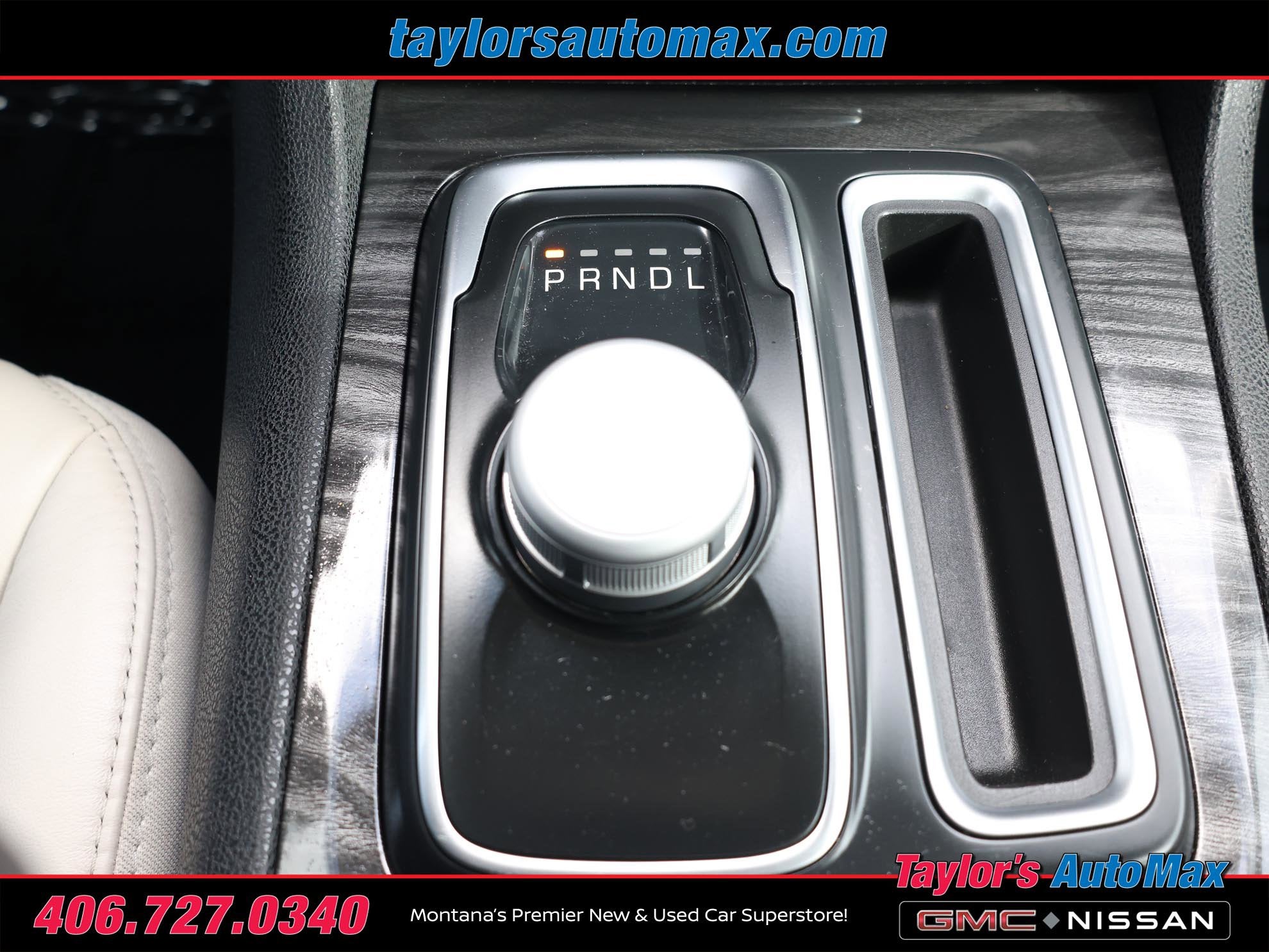 2022 Chrysler 300 Touring L