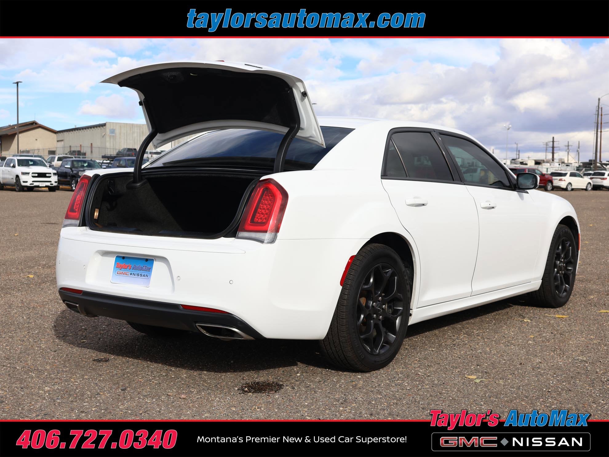 2022 Chrysler 300 Touring L