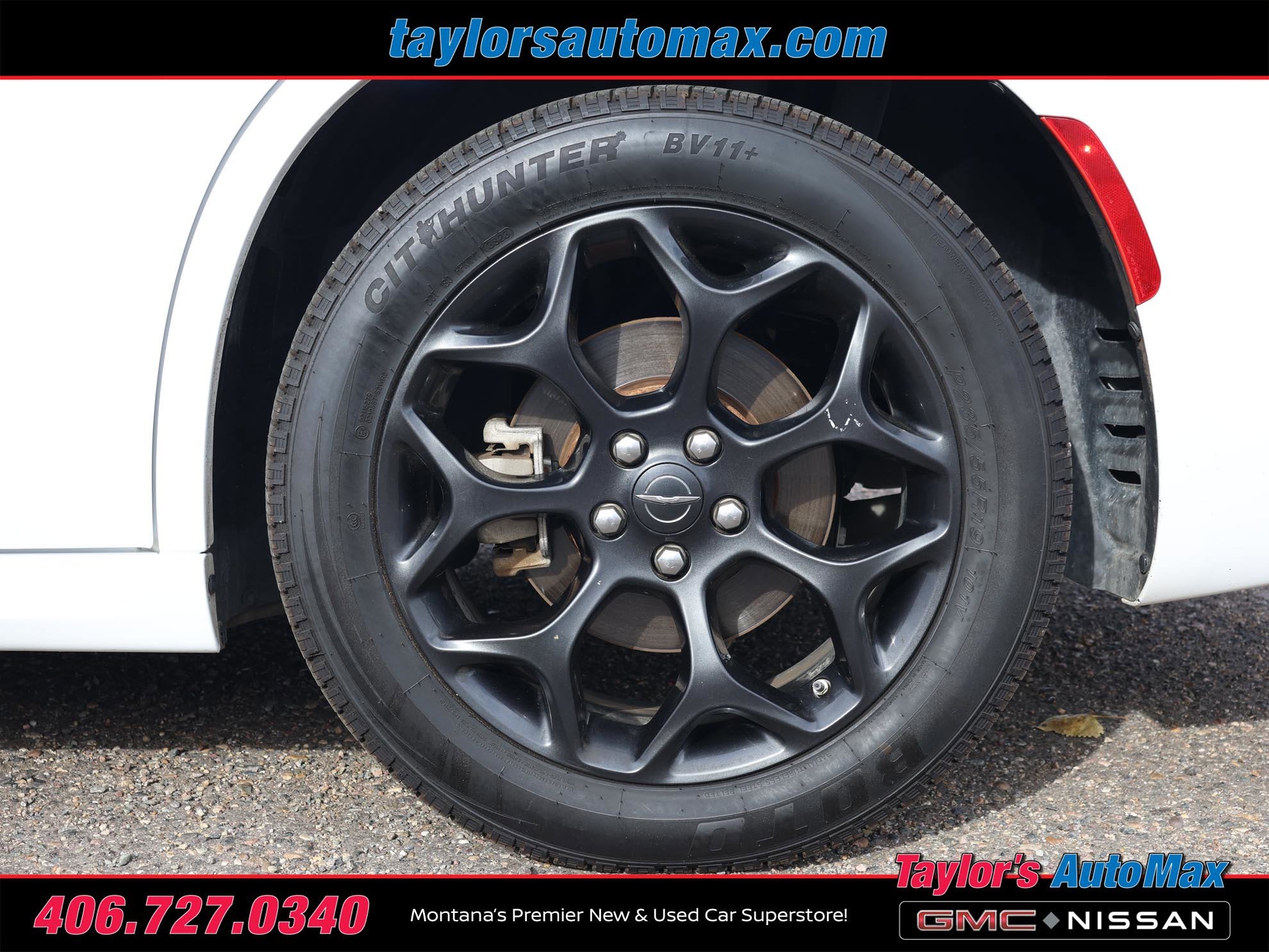 2022 Chrysler 300 Touring L