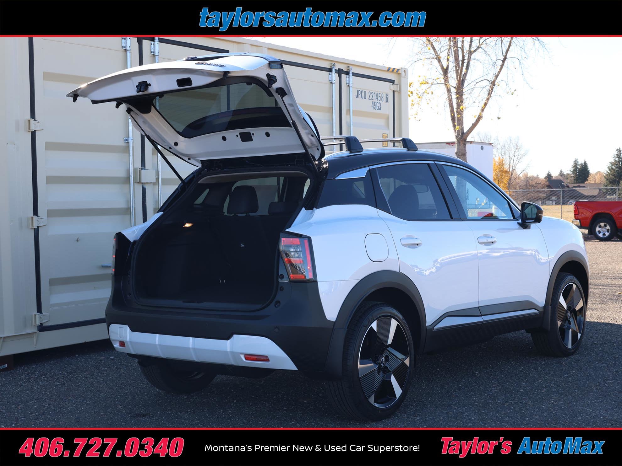 2026 Nissan Kicks SR