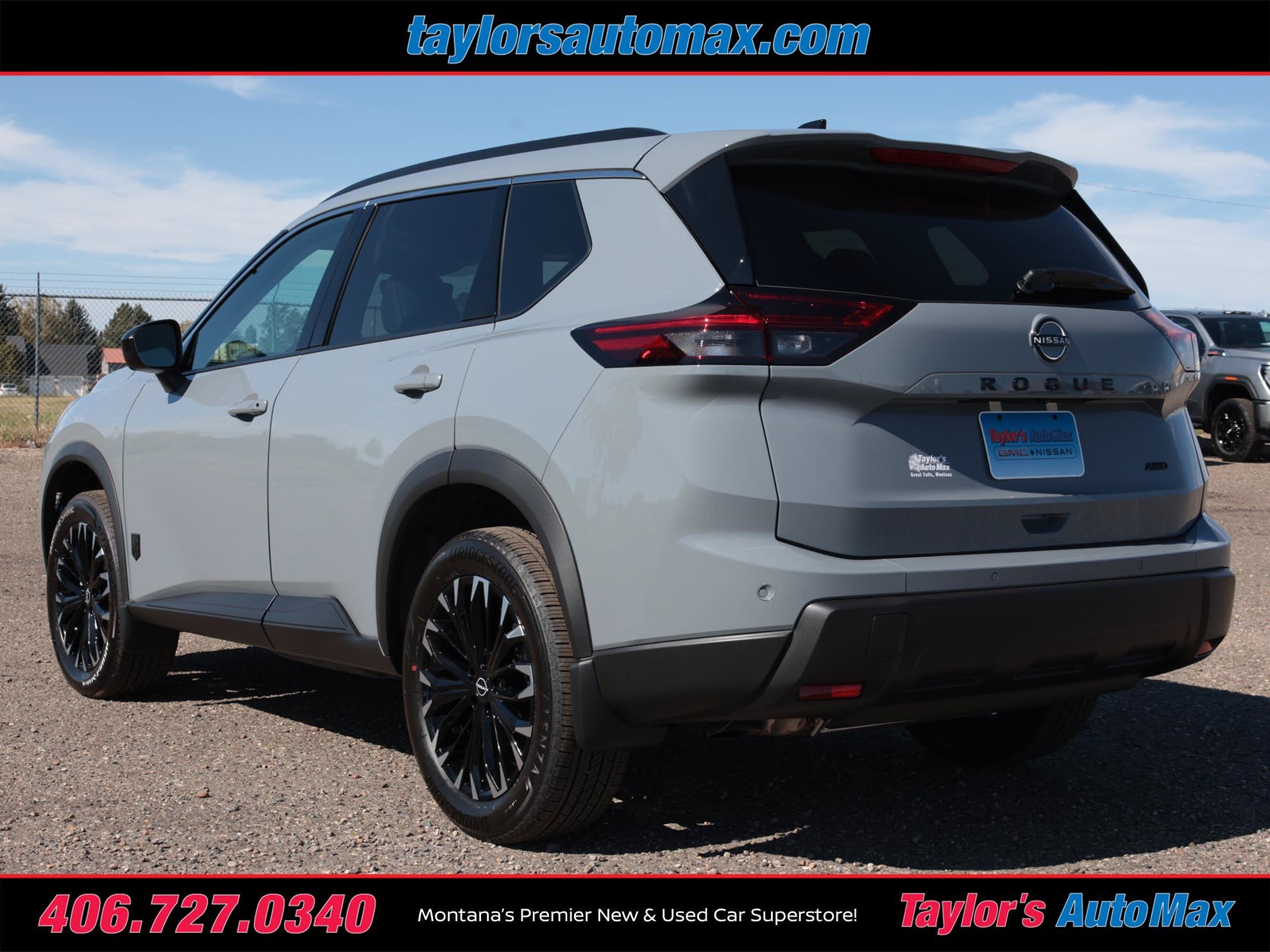 2026 Nissan Rogue Dark Armor