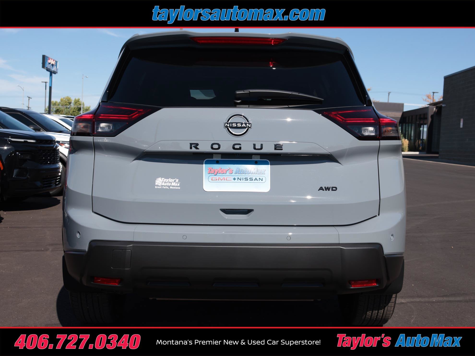 2026 Nissan Rogue Dark Armor