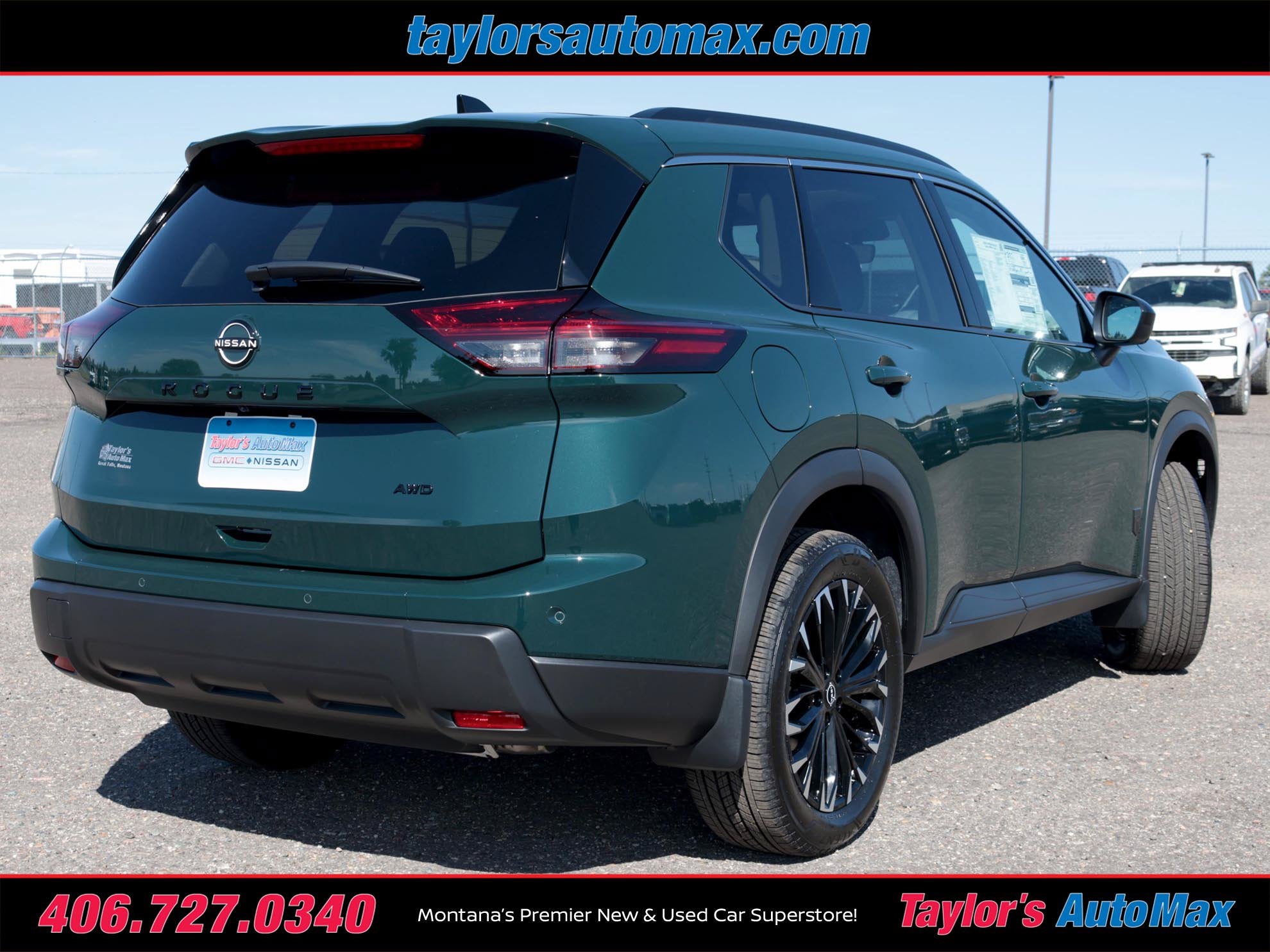2026 Nissan Rogue Dark Armor