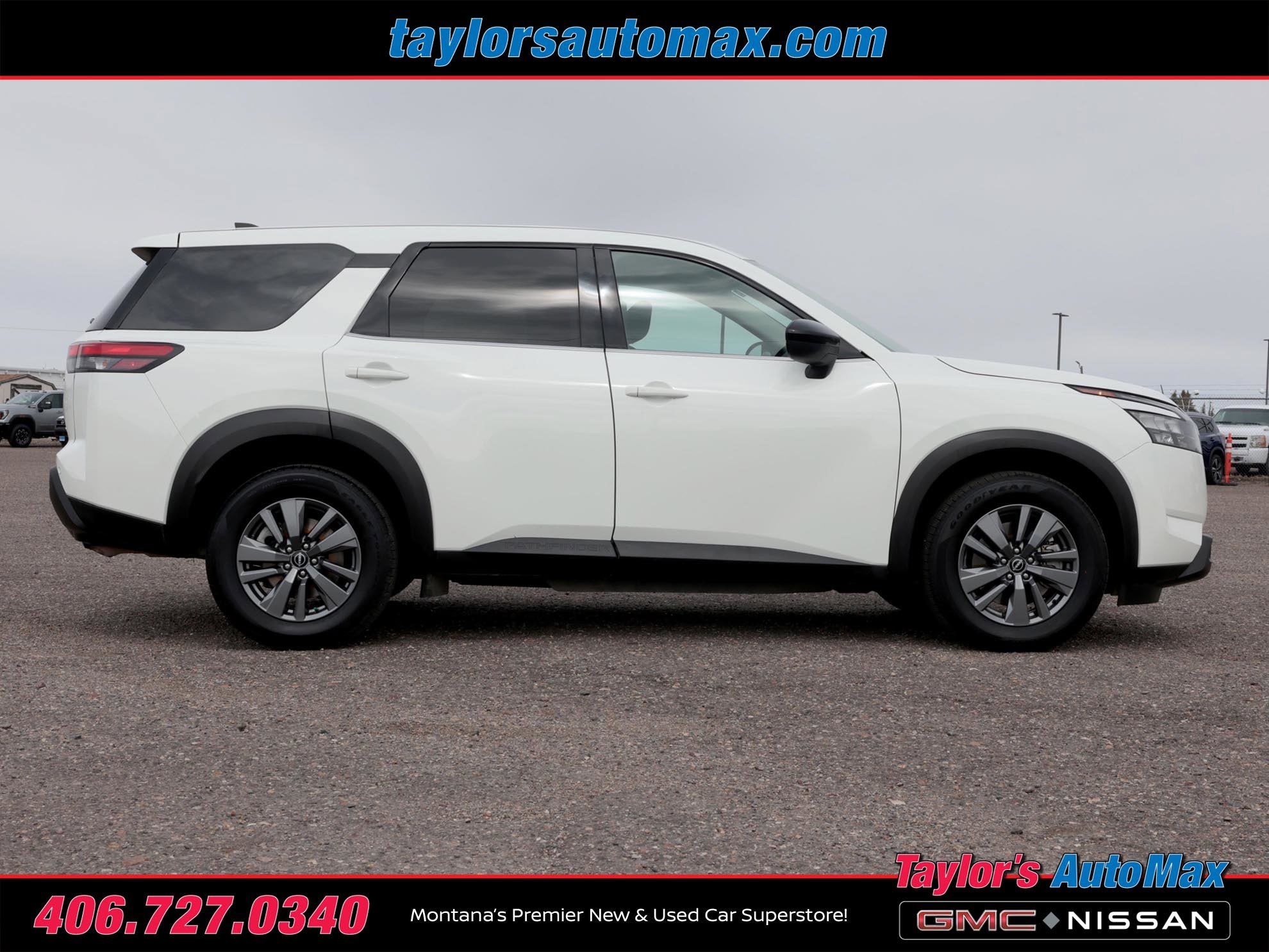2024 Nissan Pathfinder S