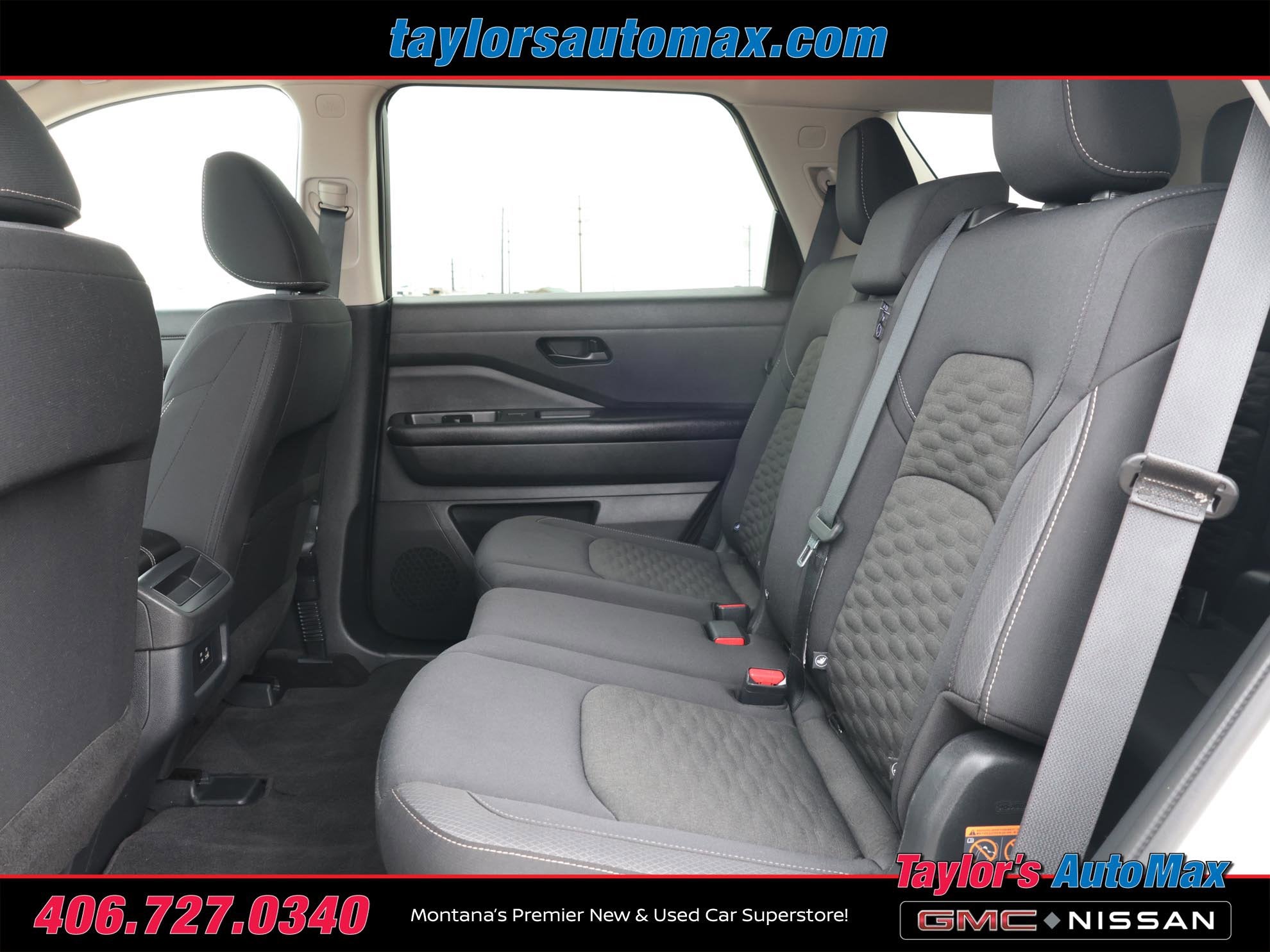 2024 Nissan Pathfinder S