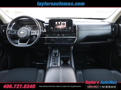 2024 Nissan Pathfinder SV