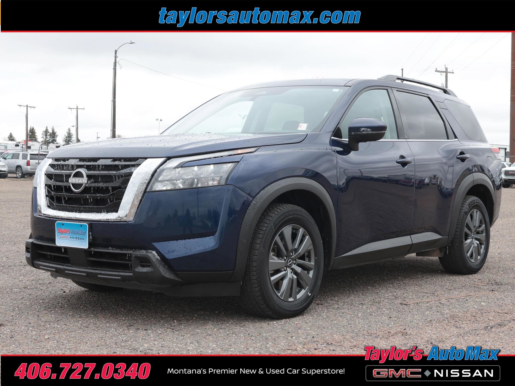 2024 Nissan Pathfinder SV