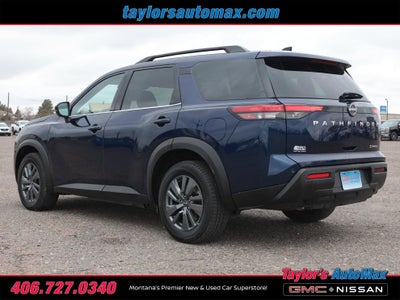 2024 Nissan Pathfinder SV
