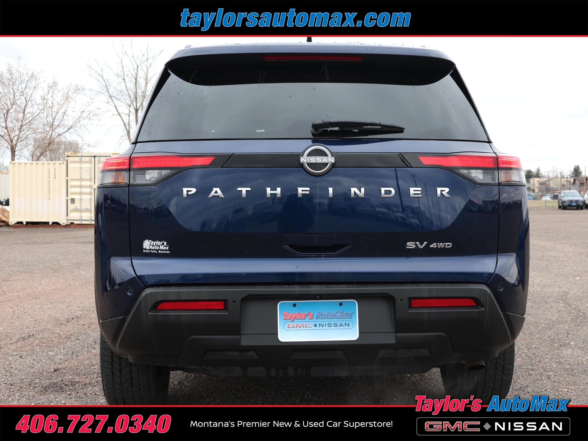 2024 Nissan Pathfinder SV