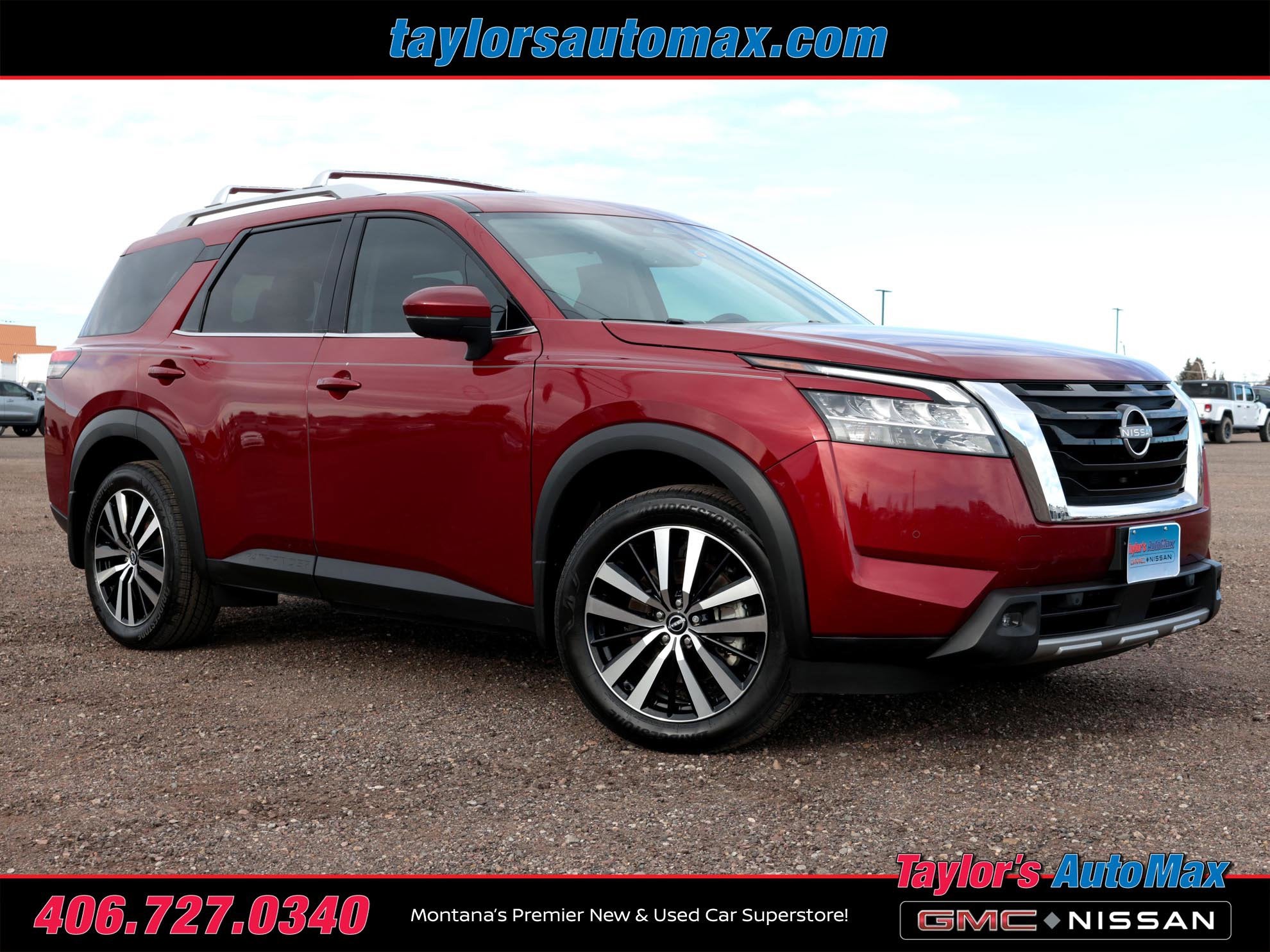 2023 Nissan Pathfinder SL