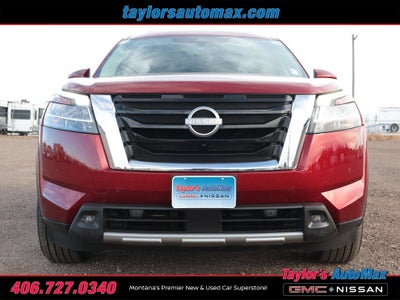 2023 Nissan Pathfinder SL