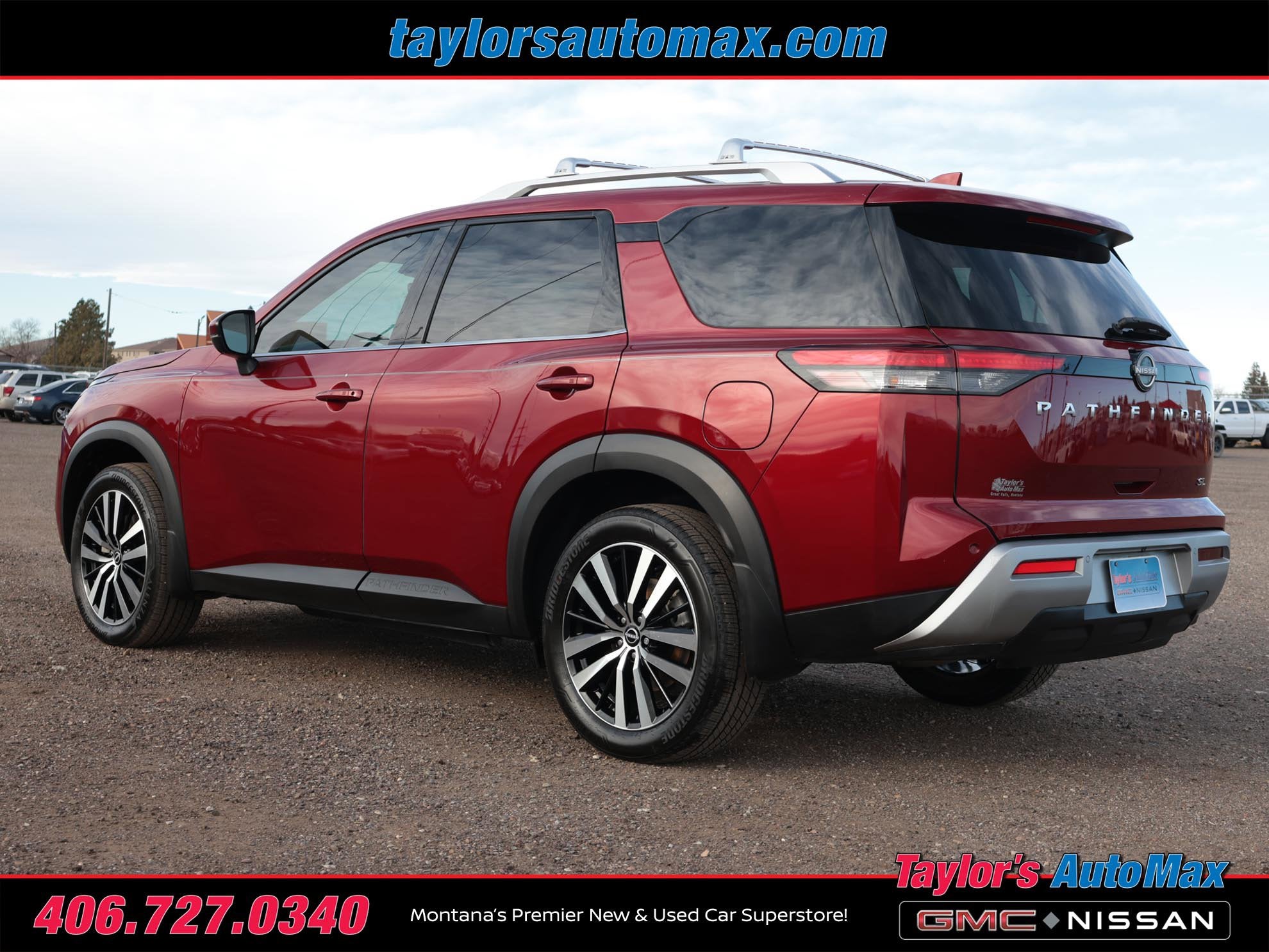2023 Nissan Pathfinder SL