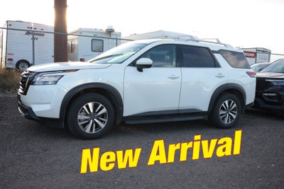 2023 Nissan Pathfinder SL