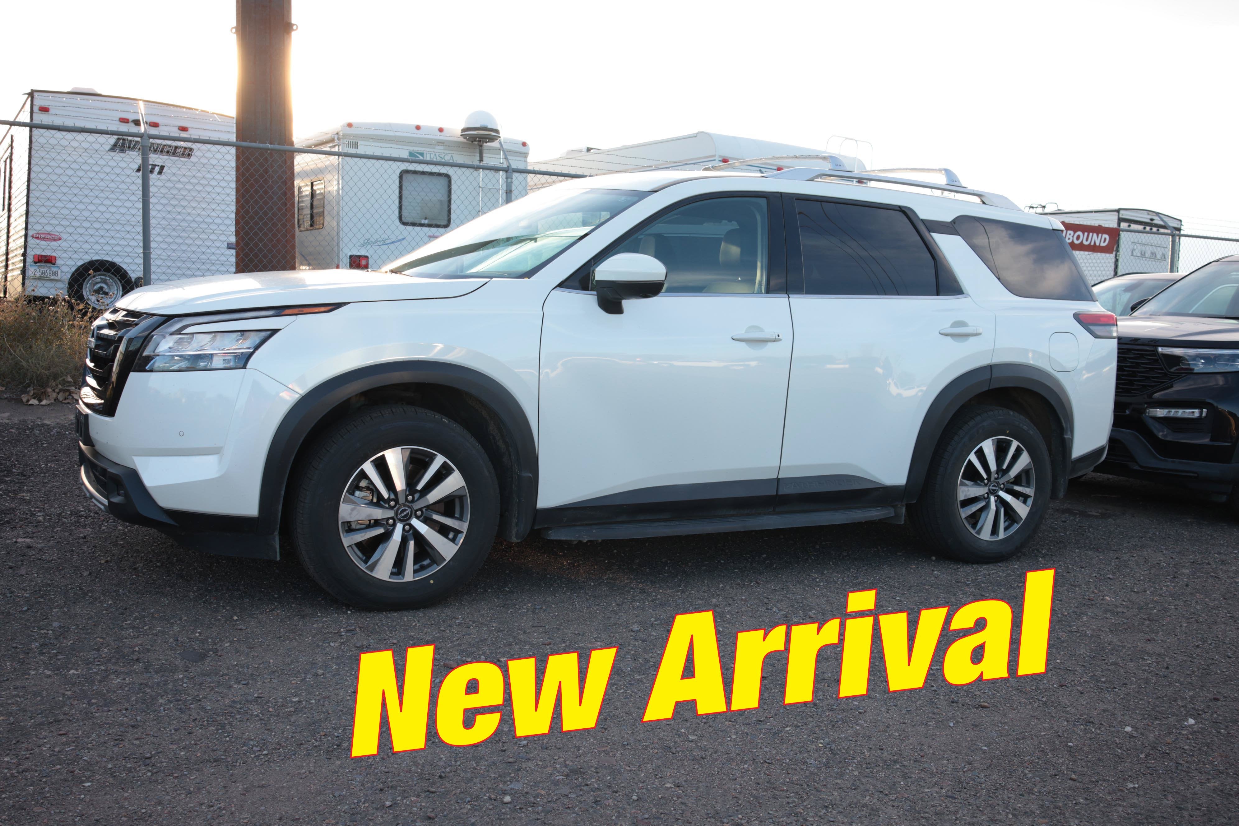2023 Nissan Pathfinder SL