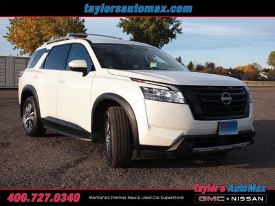 2023 Nissan Pathfinder SL