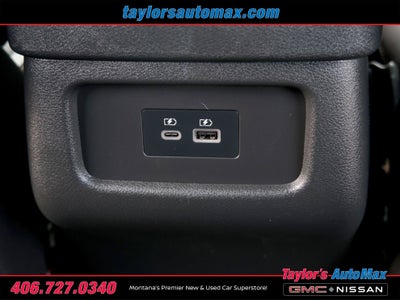 2023 Nissan Pathfinder SL