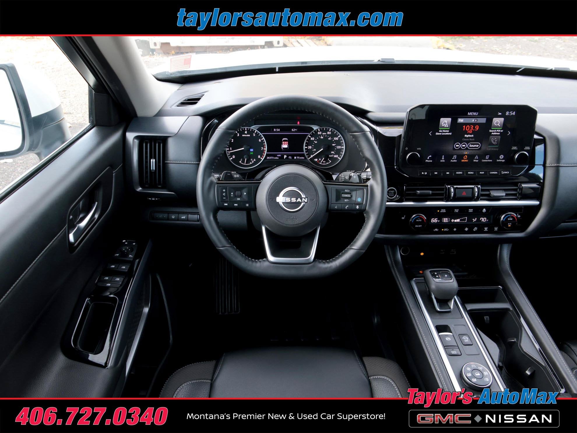 2023 Nissan Pathfinder SL