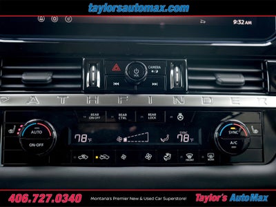 2026 Nissan Pathfinder SL