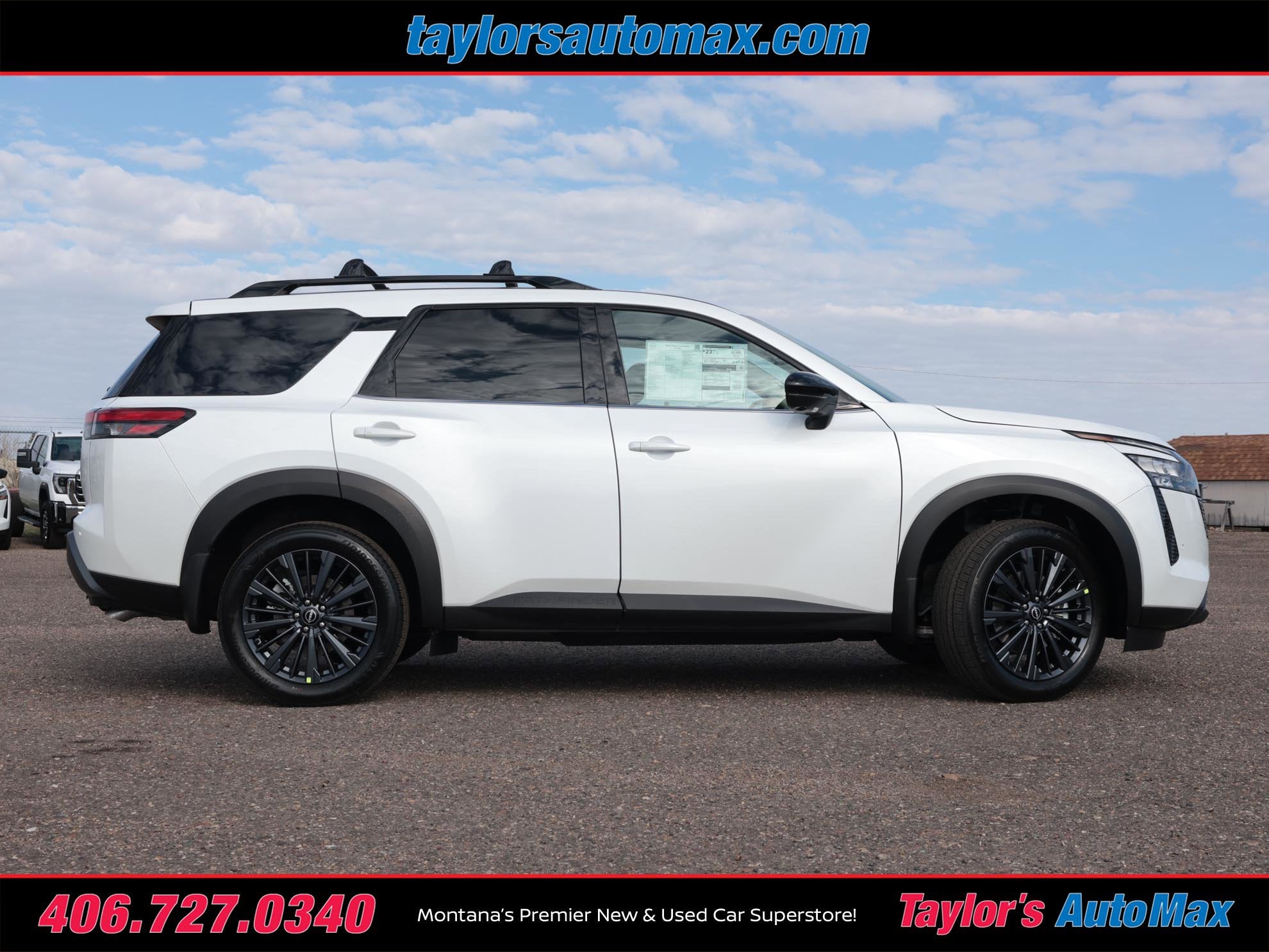 2026 Nissan Pathfinder SL