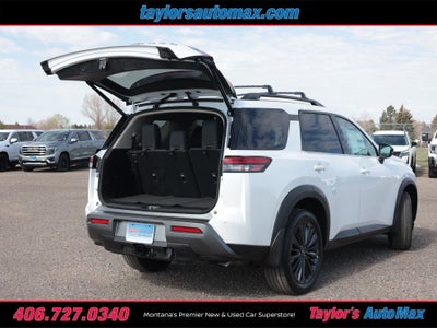 2026 Nissan Pathfinder SL