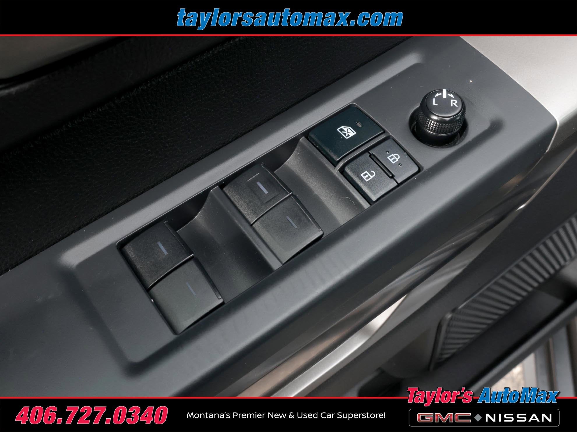 2022 Toyota Tundra 4WD SR5