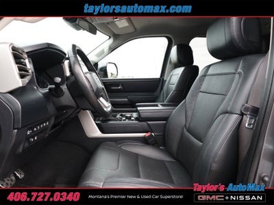 2022 Toyota Tundra 4WD SR5