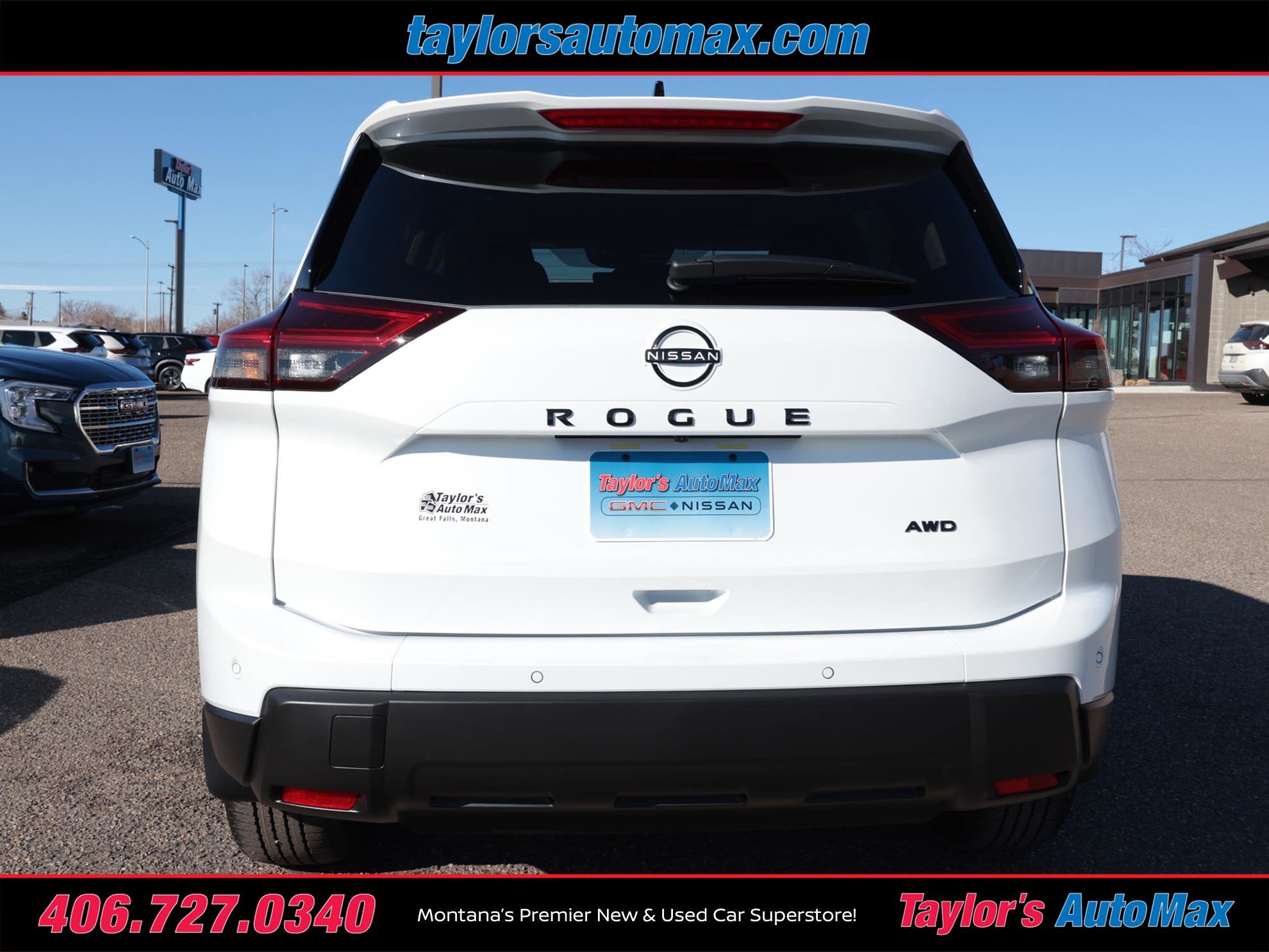 2026 Nissan Rogue Dark Armor